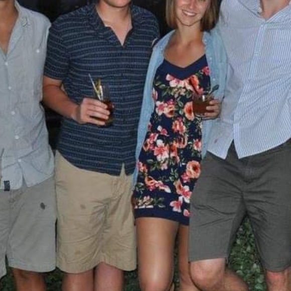 Floral Romper - Picture 7 of 8